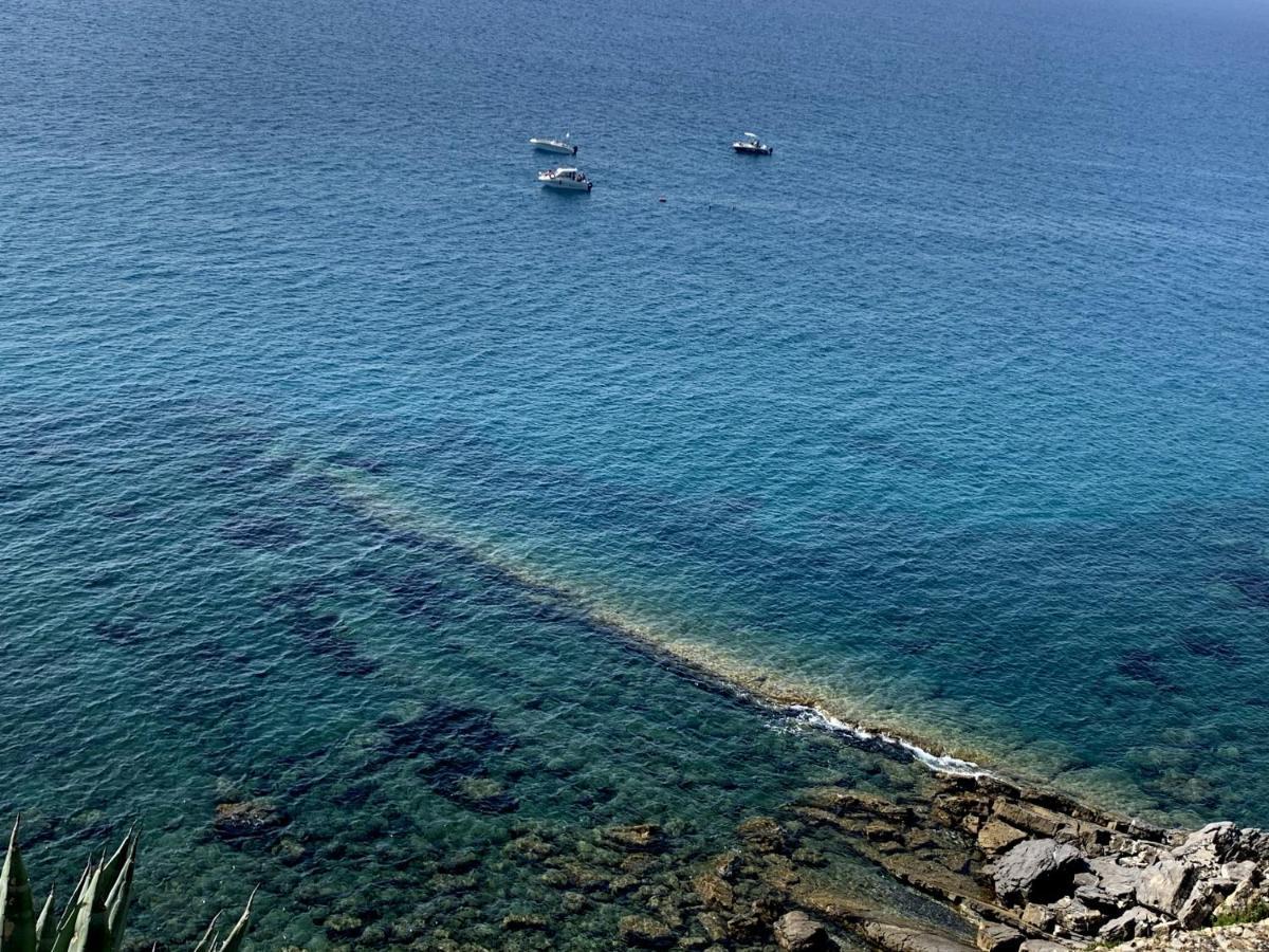 Incanto Sul Mare Con Enorme Terrazza E Piscina แชร์โว ภายนอก รูปภาพ